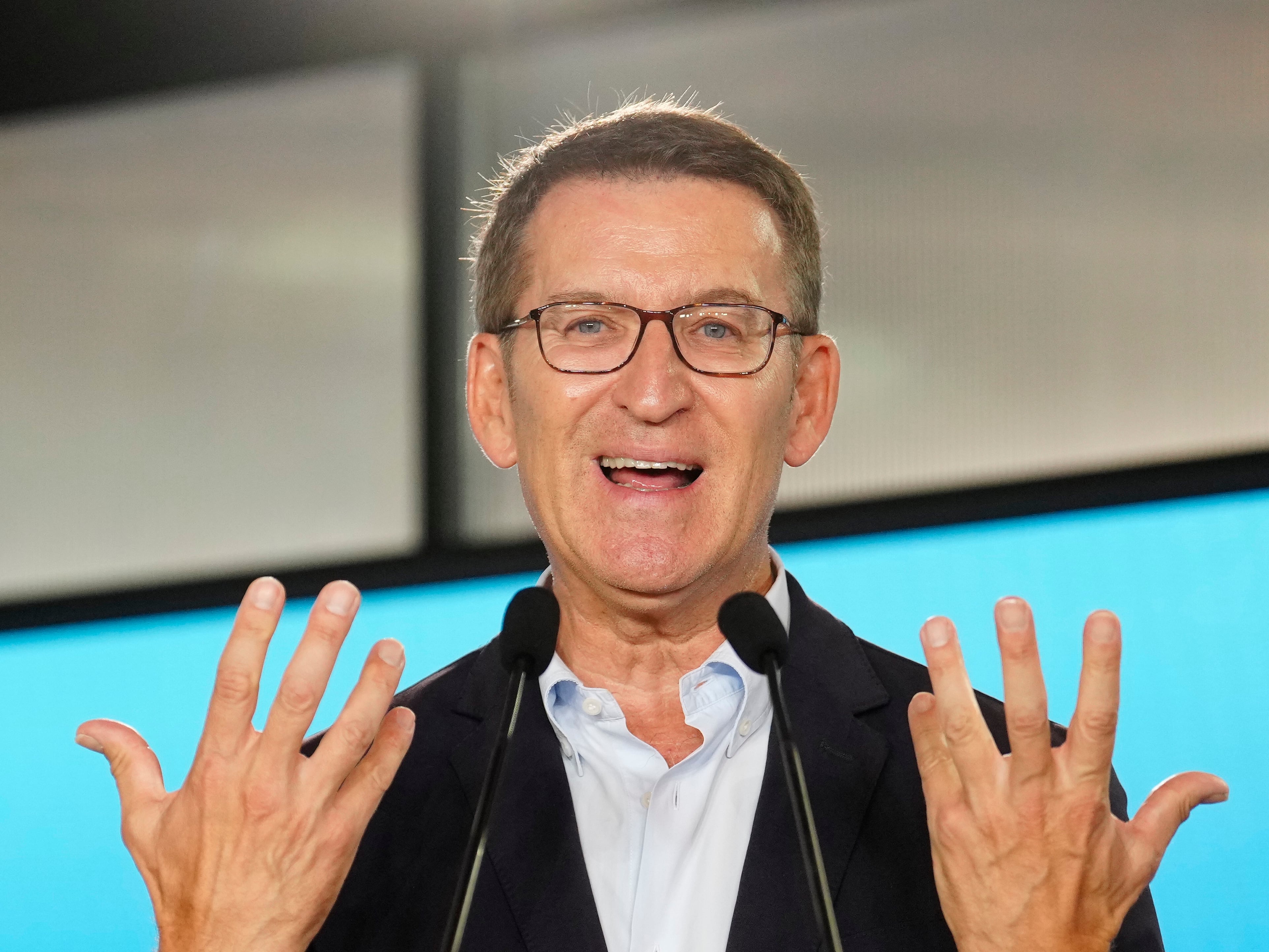 El presidente del Partido Popular, Alberto Núñez Feijóo, durante el acto sectorial sobre economía que han organizado los populares este lunes en Barcelona, en el que Feijóo presentará el programa económico de la formación para las próximas elecciones generales.