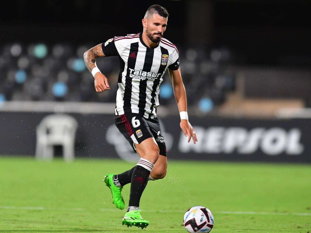 Datkovic será el primer jugador en cumplir ciclo de amarillas en toda LaLiga Smartbank