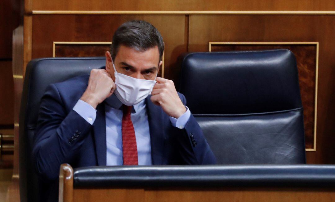 El presidente del Gobierno, Pedro Sánchez, al inicio de la última sesión de control al Ejecutivo bajo el estado de alarma que se celebra este miércoles en el Congreso. 