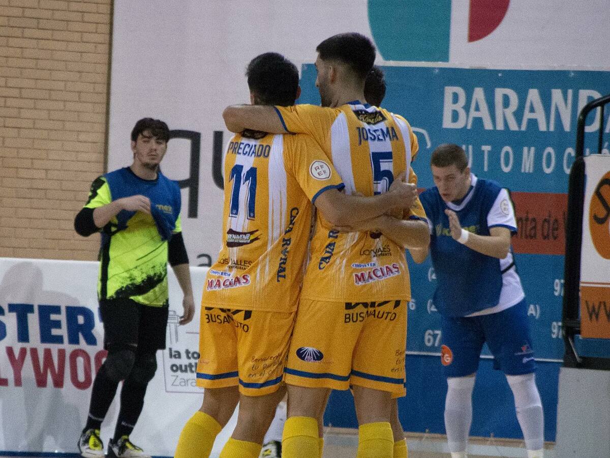 Festín del Atlético Benavente en La Rosaleda