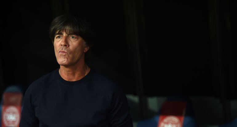 Joachim Löw durante el amistoso ante Dinamarca