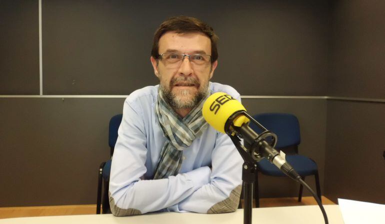 Robert Vendrell als estudis de SER Tarragona.