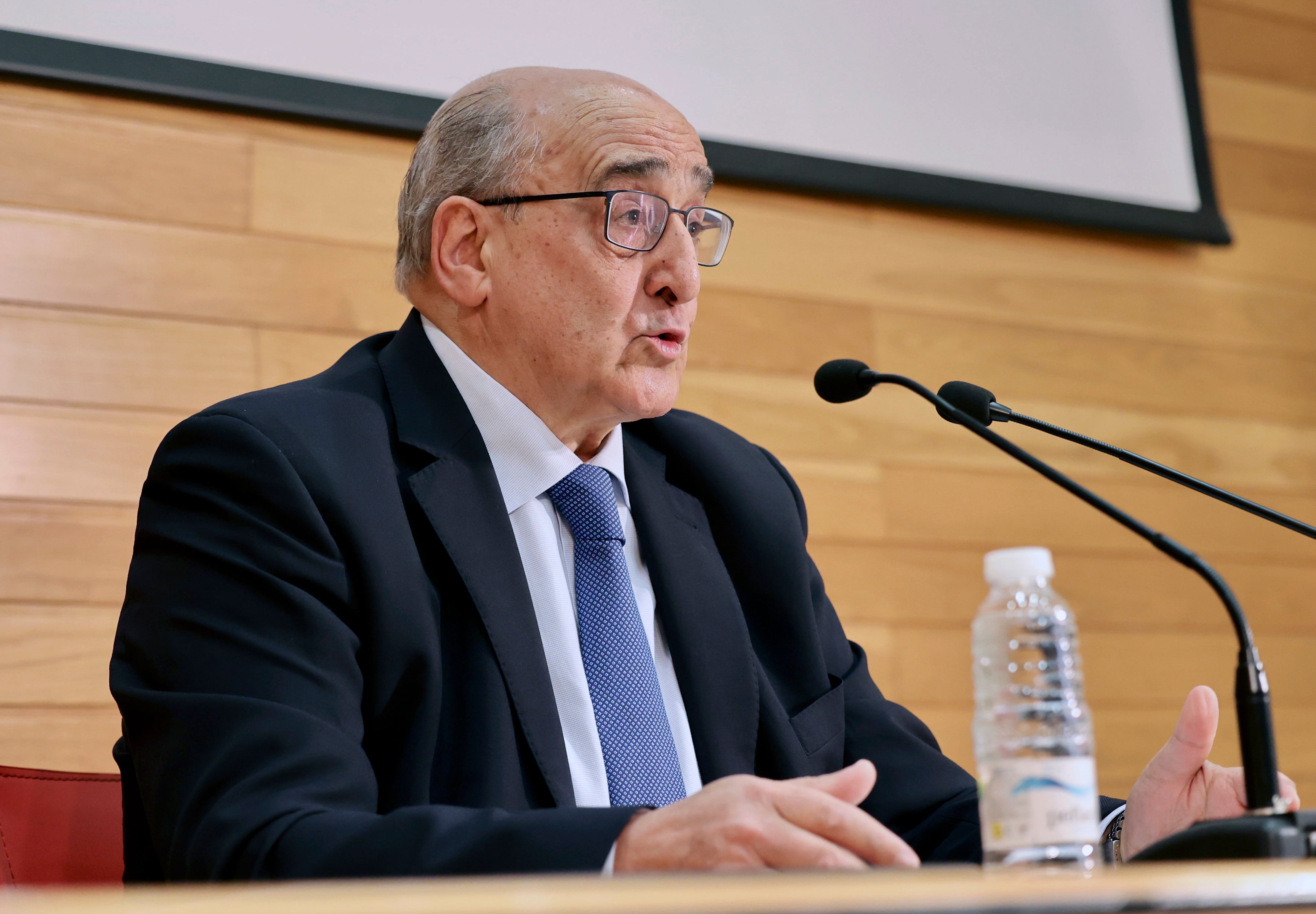 LOGROÑO, 16/05/2023.- José Sáez Morga, abogado de una de las bebés que fueron intercambiadas al nacer en un hospital de Logroño en 2002. EFE/Raquel Manzanares