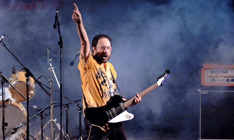 Antonio Baños, durante un concierto de Los Carradine