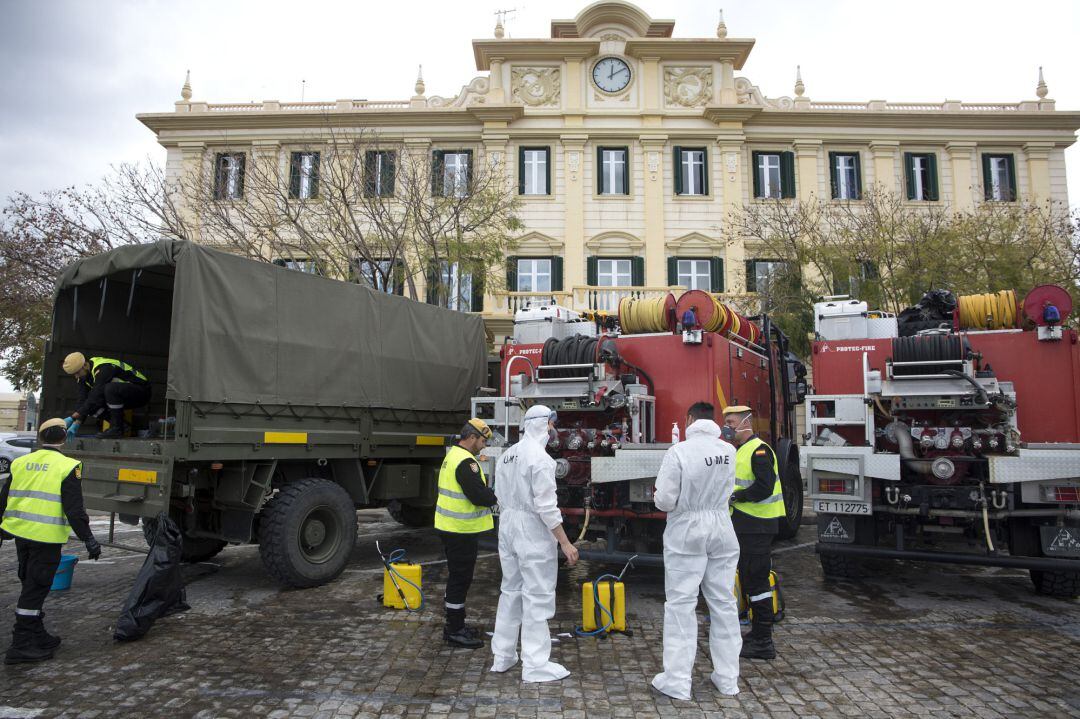 Emergency Military Unit (EMU) disinfect critical areas such as the maritime station of the port of Malaga