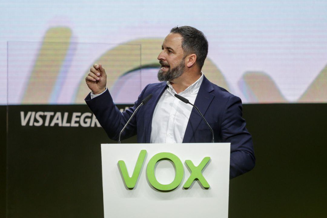 El presidente de VOX, Santiago Abascal, durante su intervención en el acto central de la Asamblea General Ordinaria del partido en el Palacio de Vistalegre