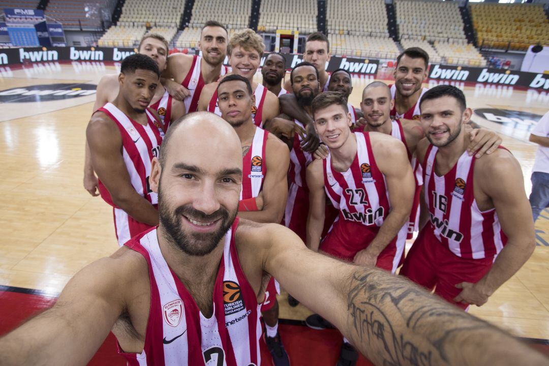 Olympiacos juega en Segunda división griega... y en la Euroliga
