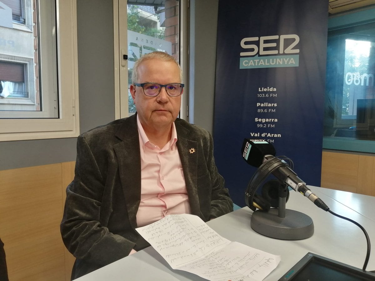 Ramon Augé, president del Consell Comarcal de la Segarra, durant l&#039;entrevista a Ràdio Lleida.