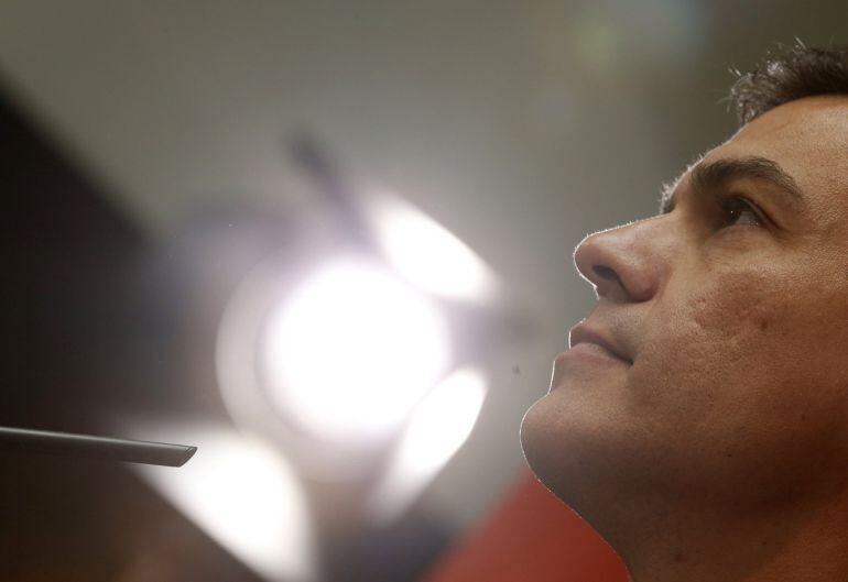 Pedro Sánchez, durante su comparecencia después de la firma de sus propuestas electorales