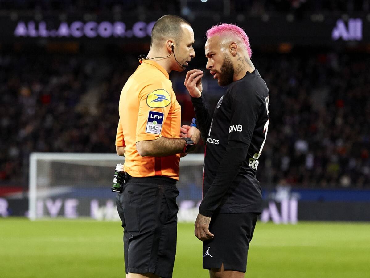 Neymar explota contra el árbitro tras ser amonestado por un regate: "Mi culo habla francés"