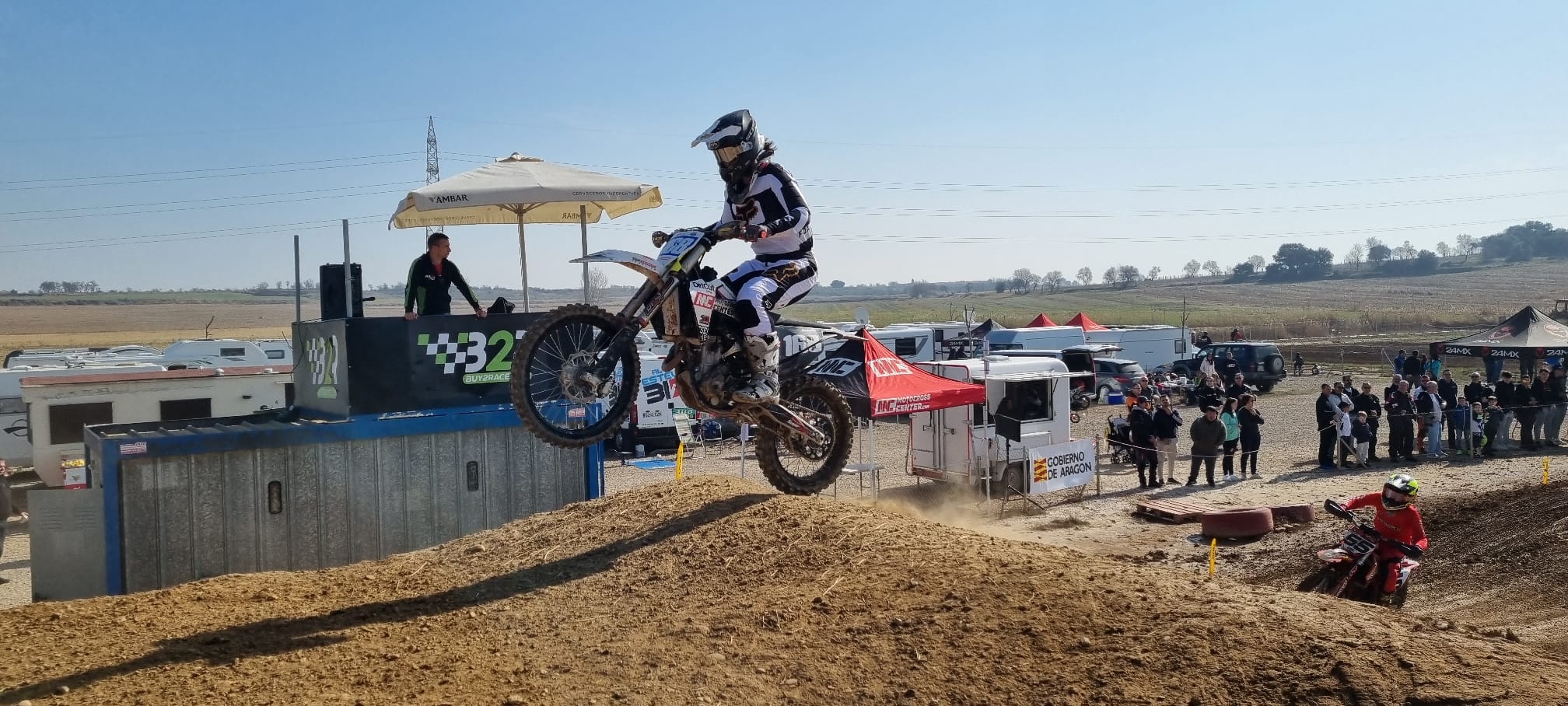 Monzón vivió una gran jornada con la segunda cita del Campeonato de Aragón de motocross