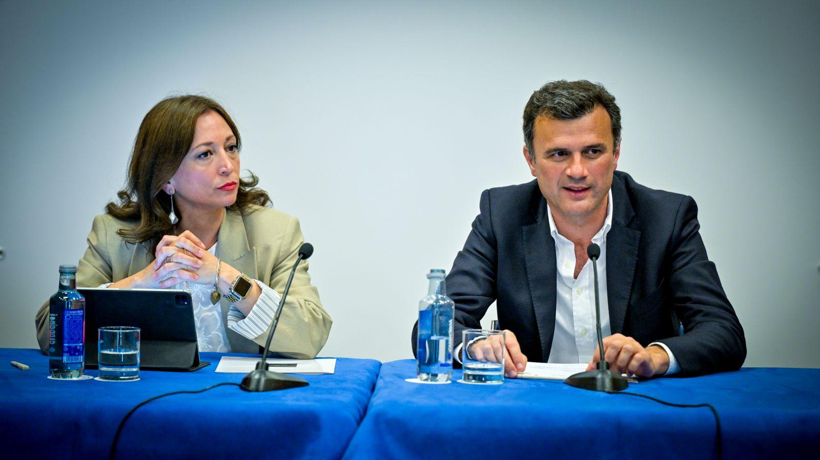 Un momento de la rueda de prensa de ambos dirigentes del PP