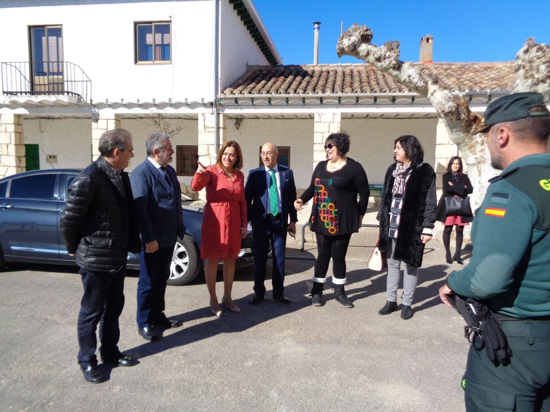 VIrgina Barcones en la recepción a su llegada a La VId