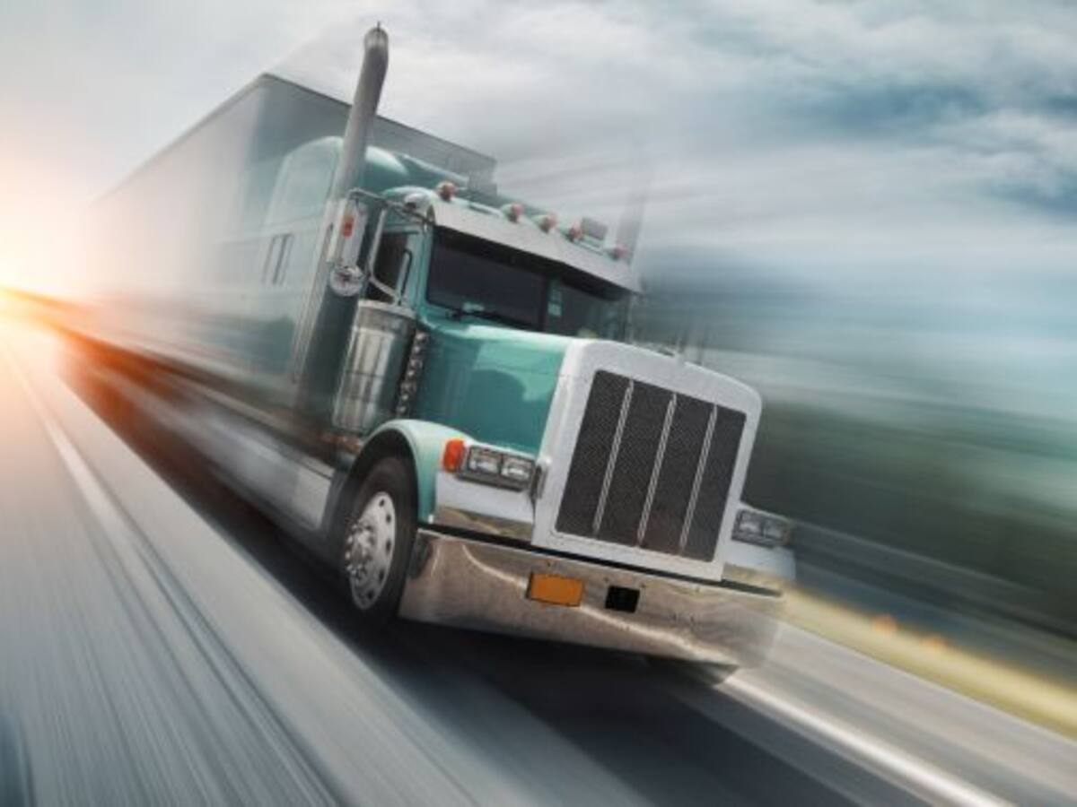 El sector del transporte, contra los megacamiones de 25 metros