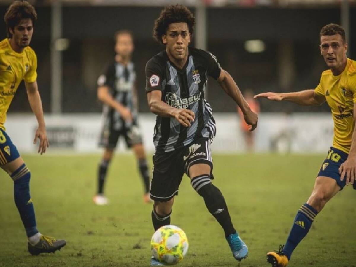 El Cartagena defiende el liderato en Cádiz