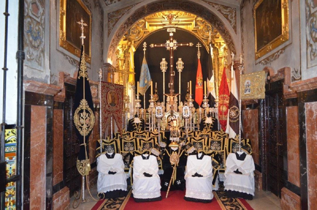 Imagen de archivo del altar de insignias de la Soledad de San Lorenzo