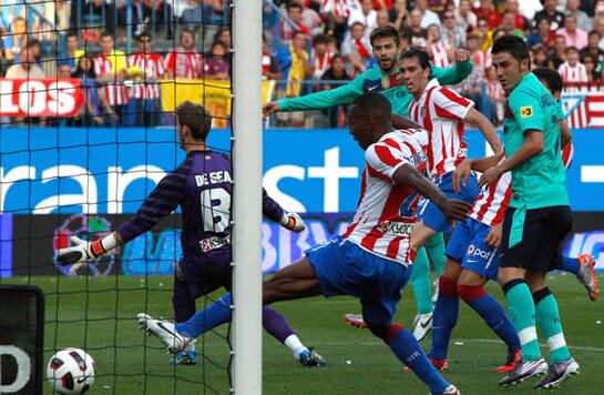 El defensa ha hecho el segundo tanto del F.C. Barcelona frente al Atlético en el Calderón