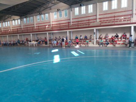 Aspecto que presentaba el pabellon cubierto del Complejo Polideportivo Palomares, minutos antes de iniciar el sorteo