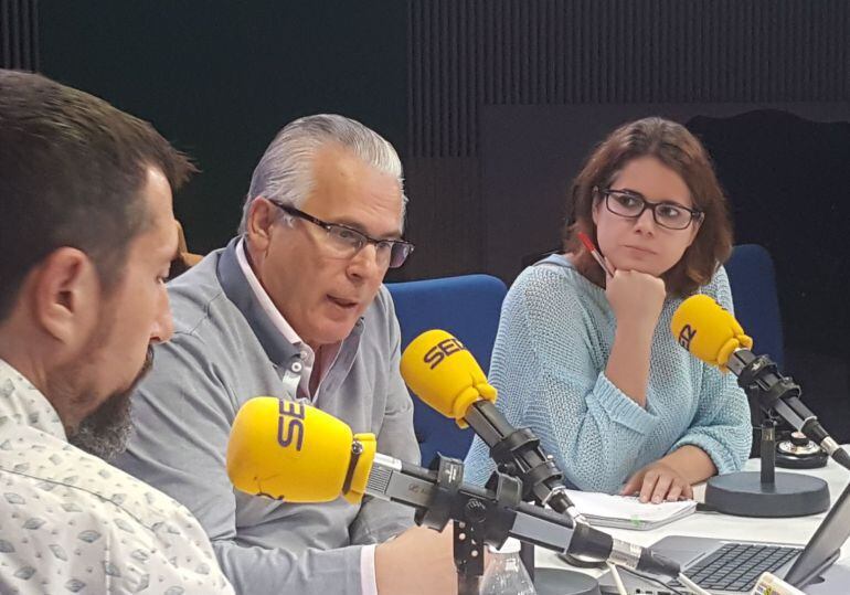 Baltasar y María Garzón en los estudios de la SER