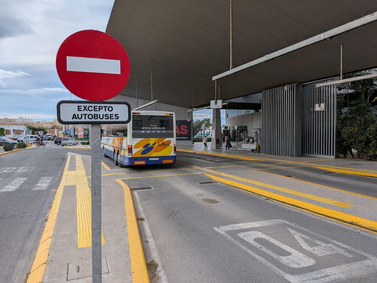 Més Santa Pola presenta una moción para aumentar la ayuda dirigida a los jóvenes que estudian fuera