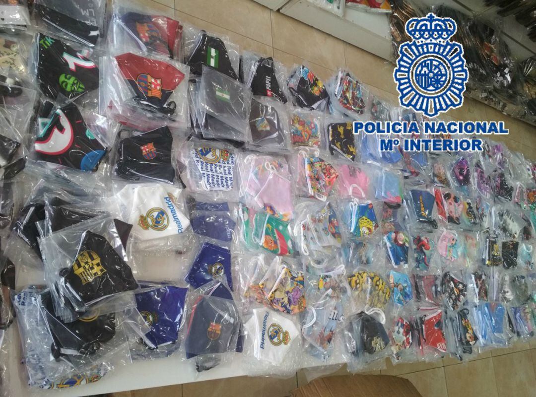 Parte del material incautado