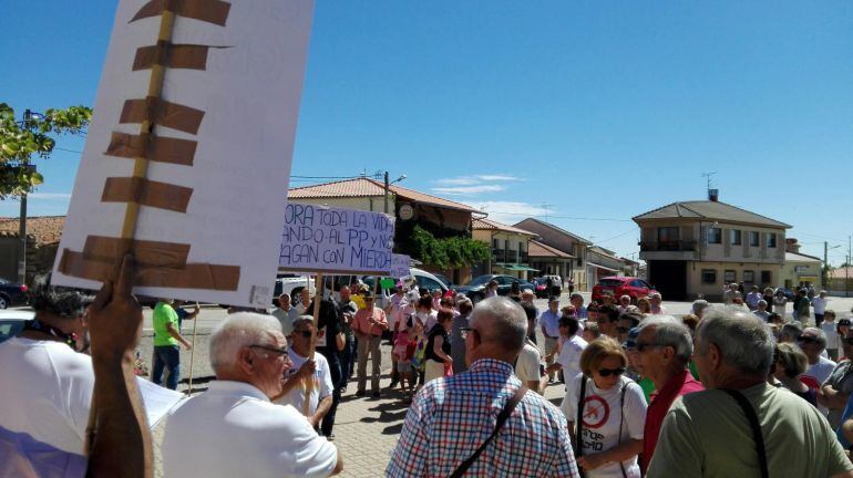 Concentración contra la macrogranja este domingo en Pozuelo de Tábara