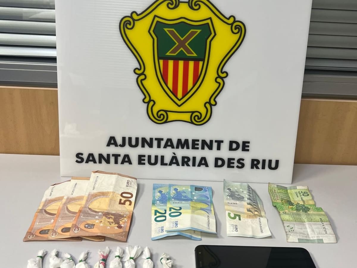 Un dispositivo de control de tráfico en Santa Eulària se salda con una detención por tráfico de drogas