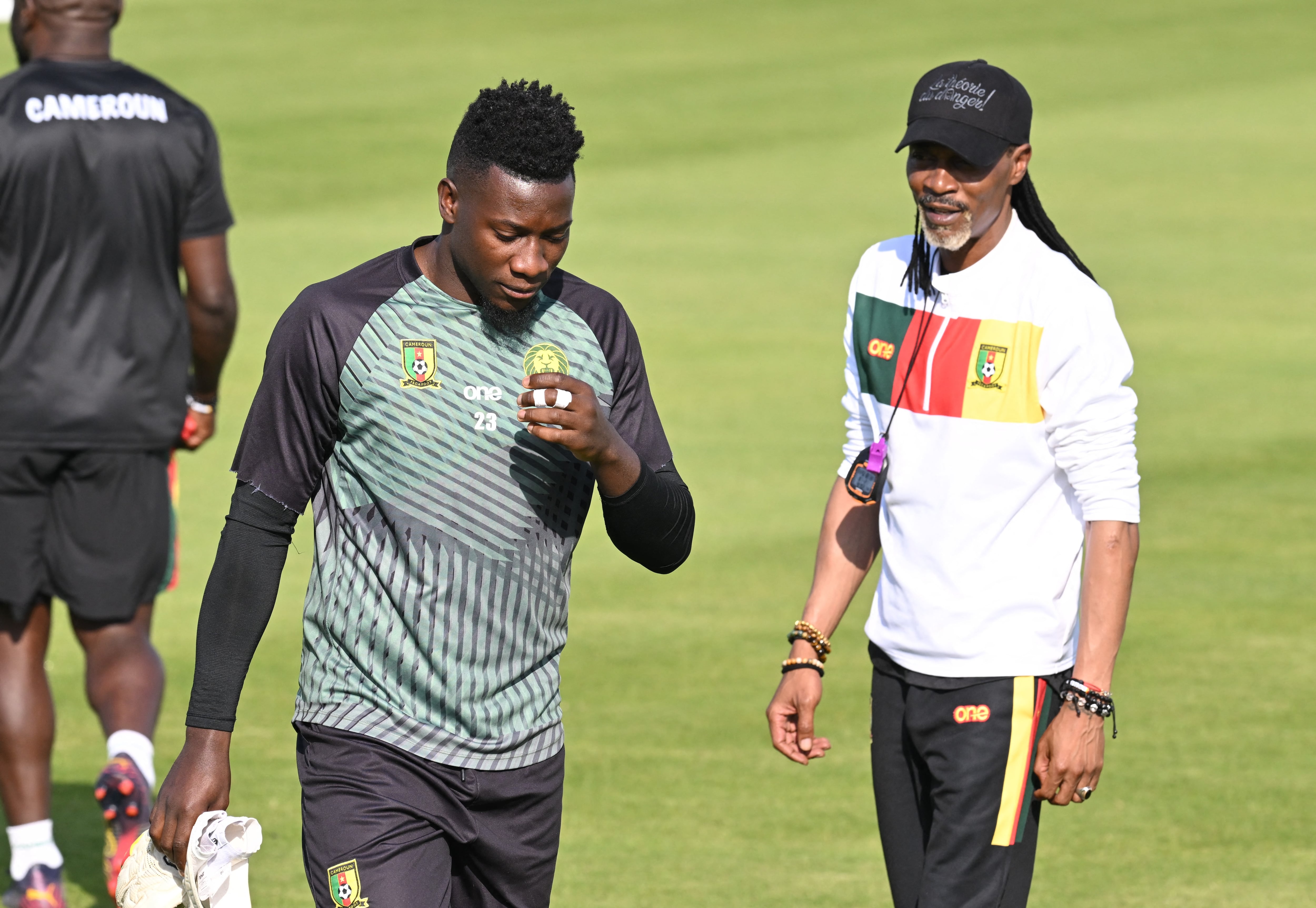 Rigobert Song y André Onana, con la selección de Camerún