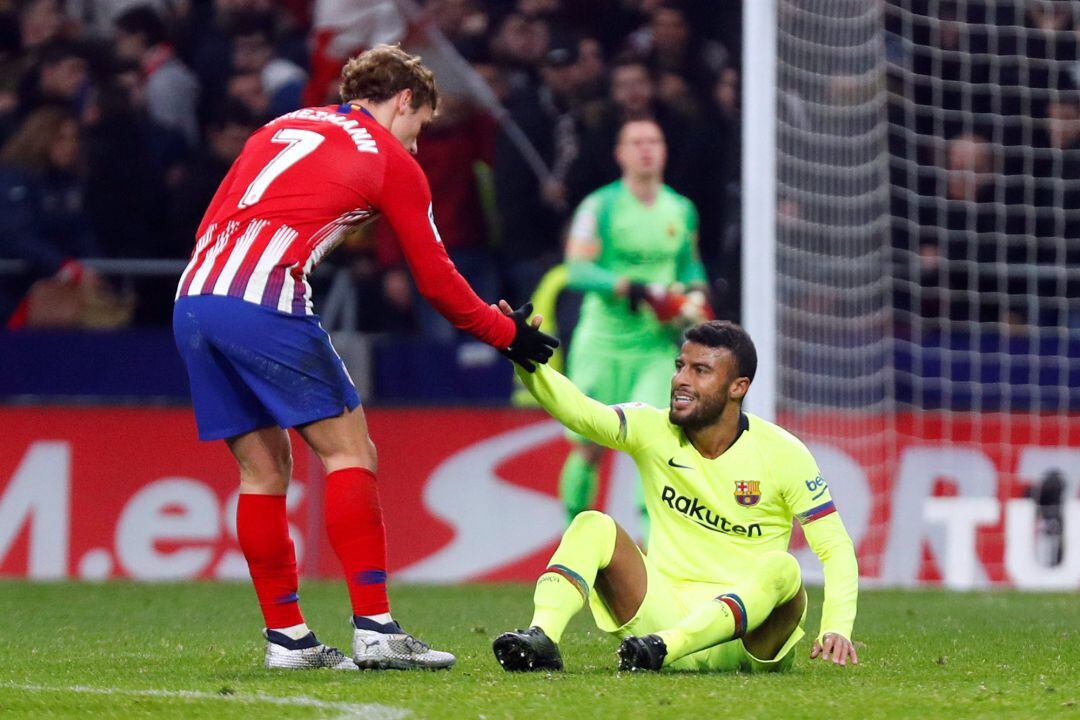 Rafinha cae lesionado en el encuentro entre el Atlético de Madrid y el FC Barcelona