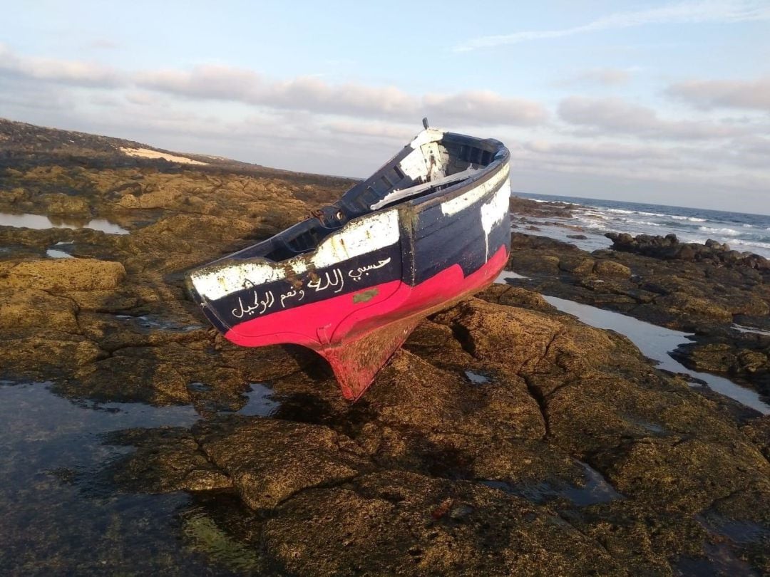 Imagen de archivo de una patera llegada a Lanzarote en 2019.