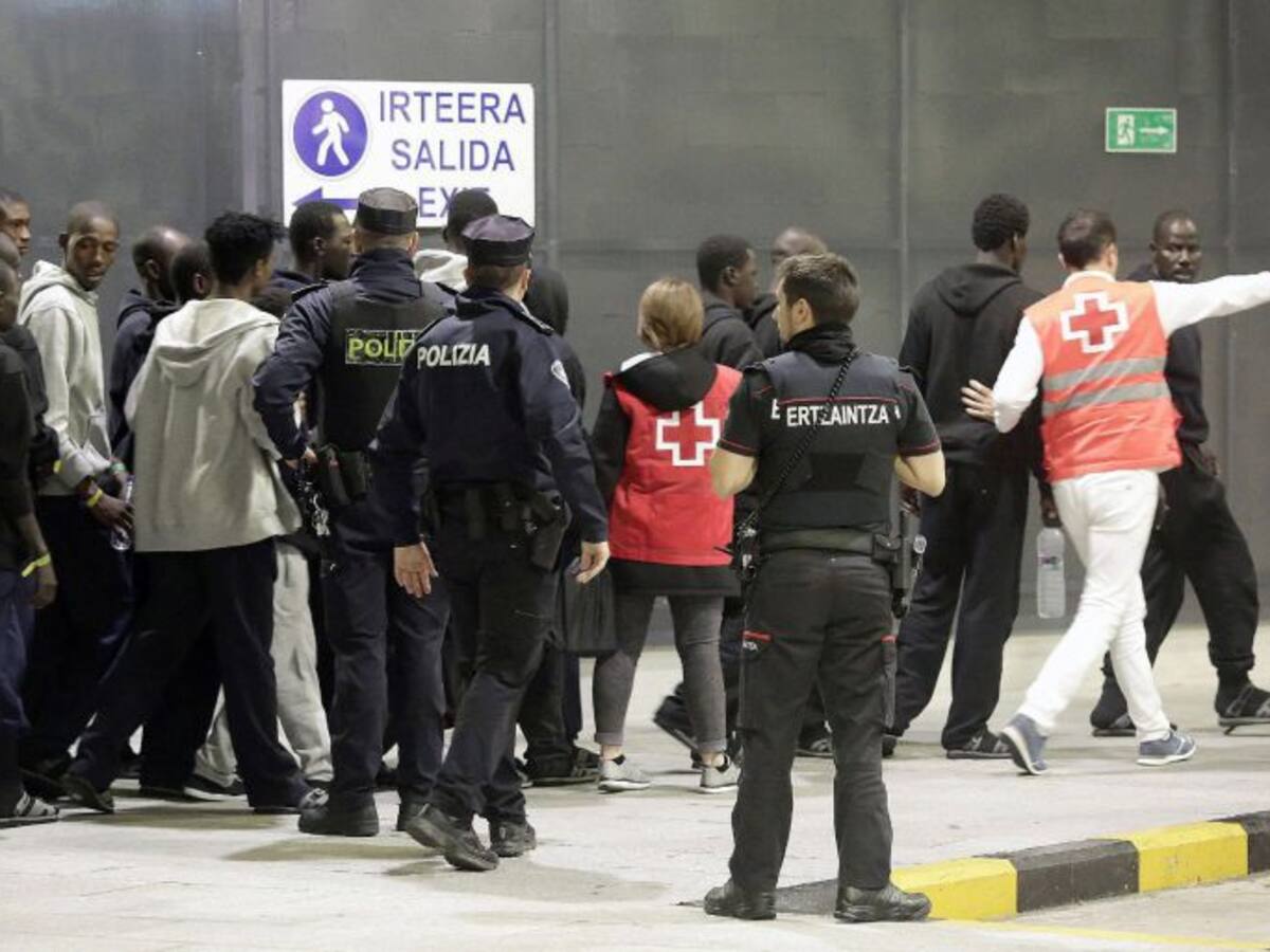 Diputación, ayuntamientos de San Sebastián e Irun y Cruz Roja habilitan un centro temporal de alojamiento de migrantes