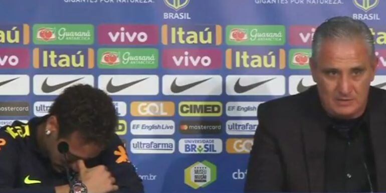 Neymar, en el momento en el que se viene abajo