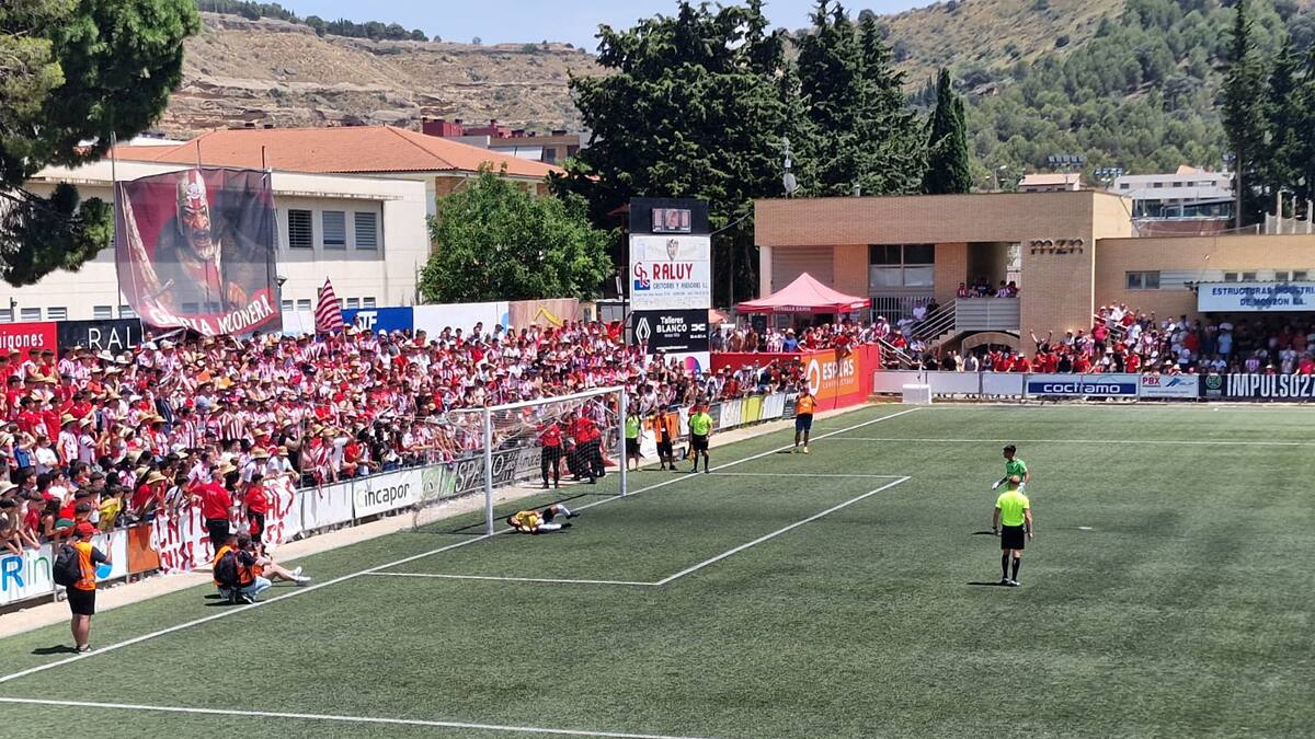 Los penaltis dejan sin ascenso a Segunda RFEF al At. Monzón