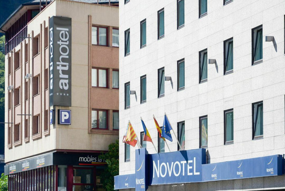 L'hoteleria i el comerç molt tocats pel tancament de Catalunya.