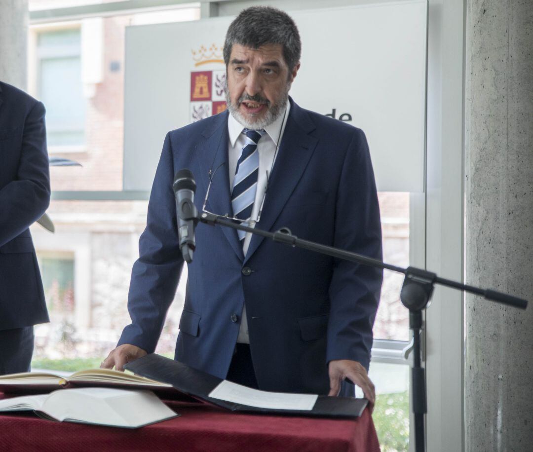 Manuel Mitadiel en su toma de posesión como gerente regional de SACYL