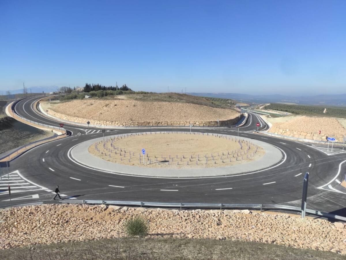 Terminan las obras del segundo acceso a Villacarrillo desde la A-32