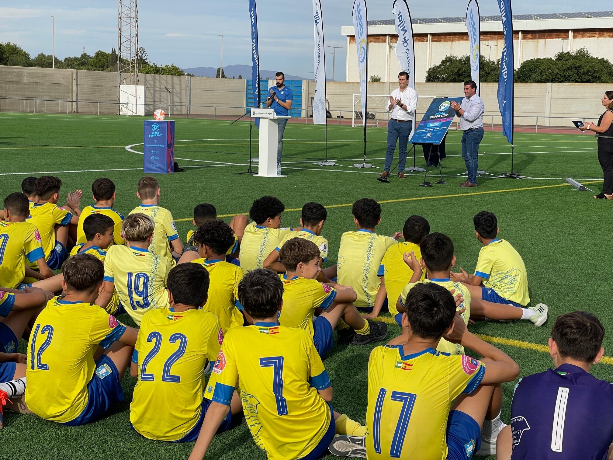 El Ayuntamiento de Níjar, a través del Área de Deportes, ha organizado una competición previa al gran torneo ‘Níjar Súper Cup’.