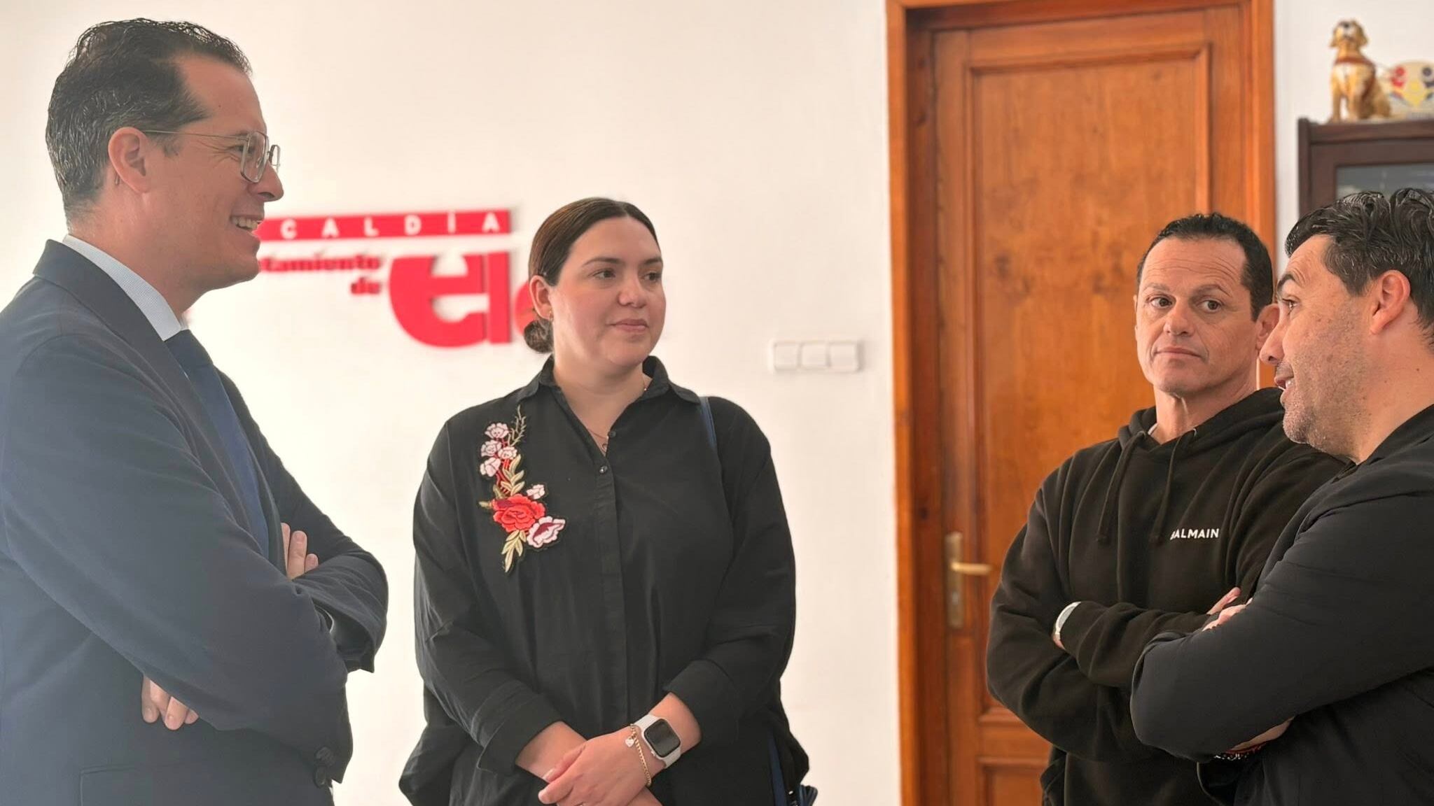 Instante de la reunión en el despacho de Alcaldía de Elda