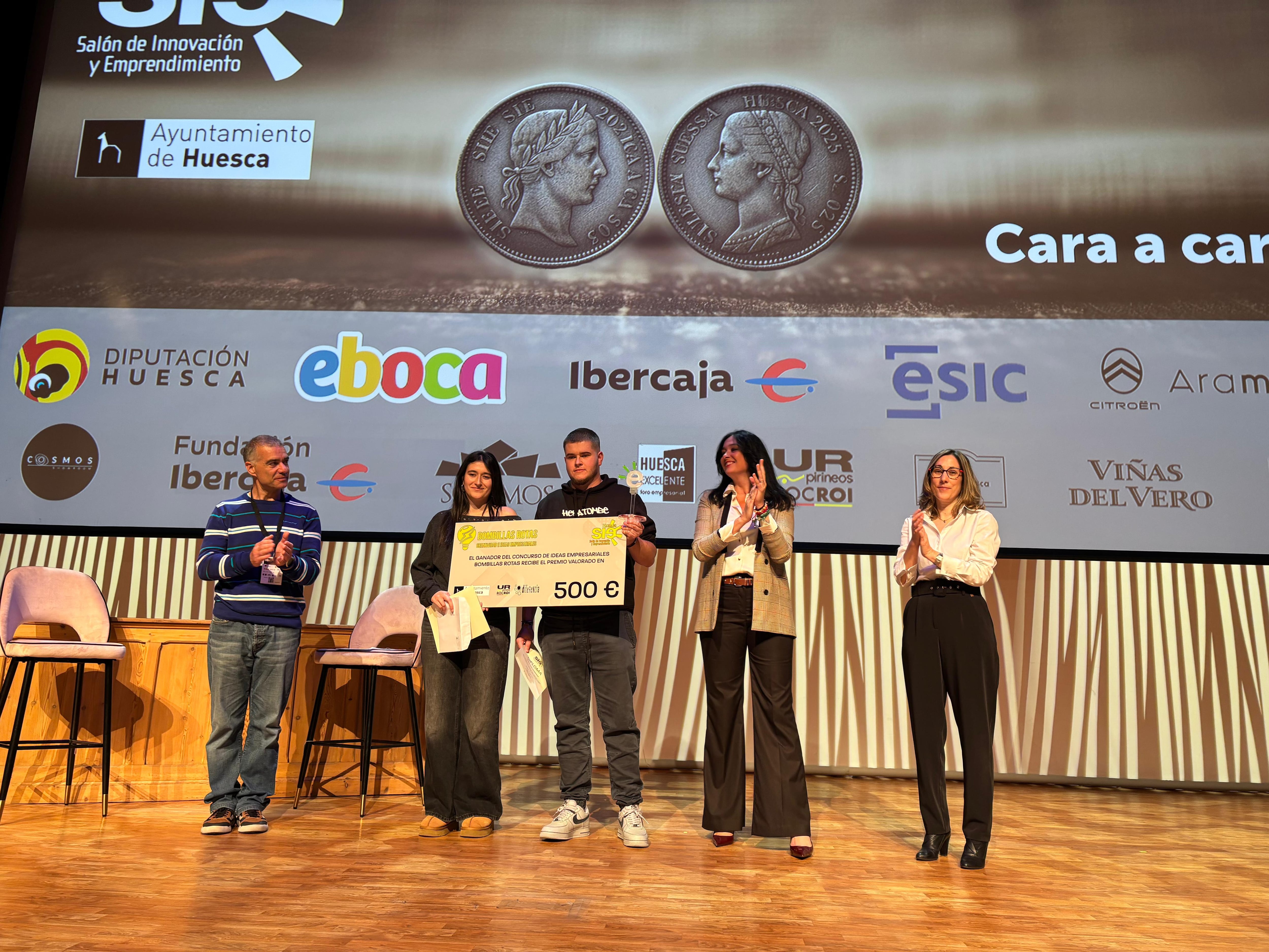 Ganadores del concurso &quot;Bombillas Rotas&quot; de este año