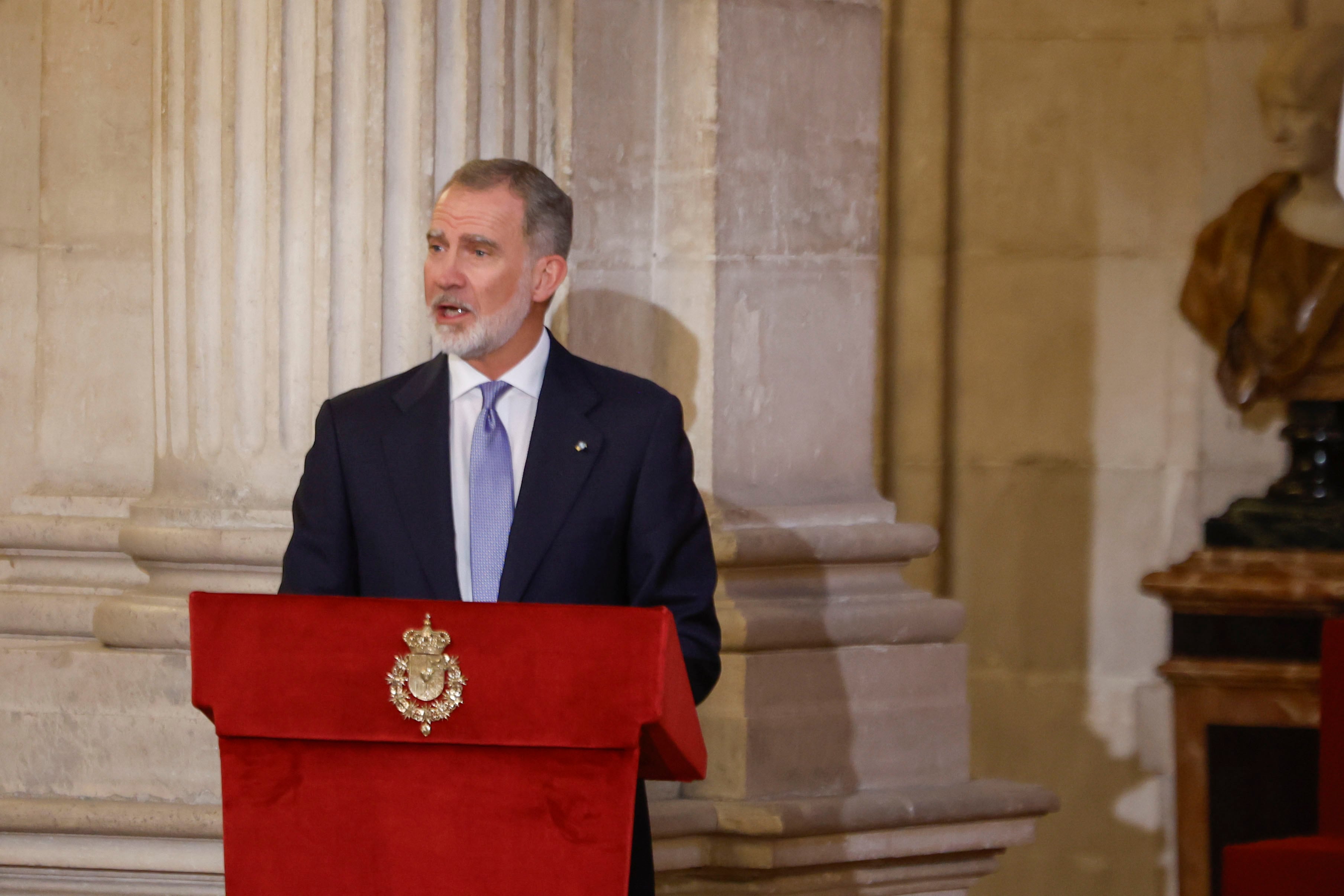 El rey Felipe VI interviene durante el acto de conmemoración del XL aniversario de la firma del Tratado de Adhesión a España a las Comunidades Europeas, este jueves en el Palacio Real