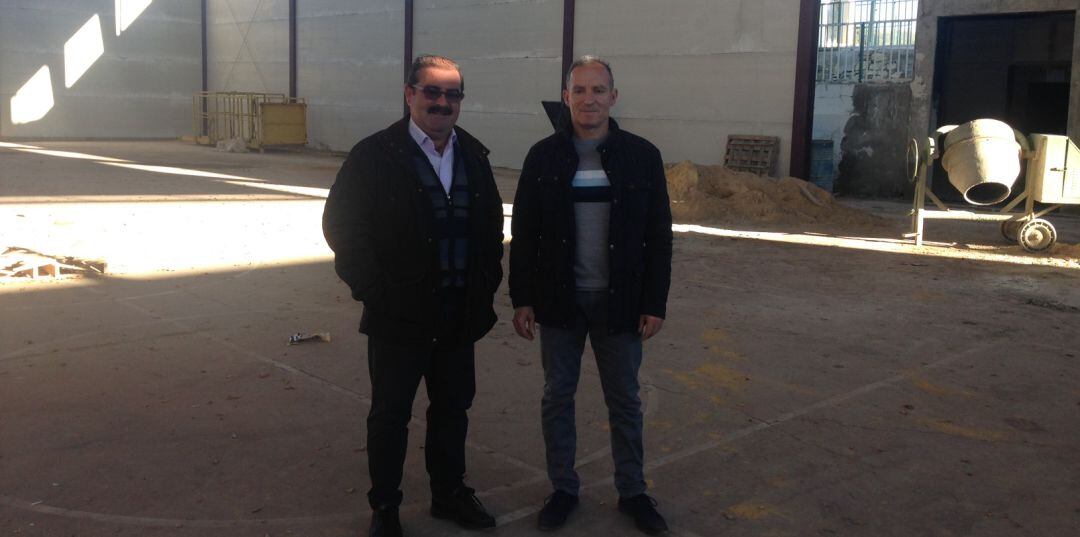 El diputado de Infraestructuras Municipales, José Castro, ha visitado junto al alcalde de Lupión, Gonzalo Rus, las obras en Lupión.