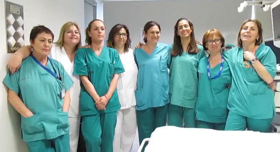 Trabajadoras del hospital de Gandia que han participado en el vídeo 