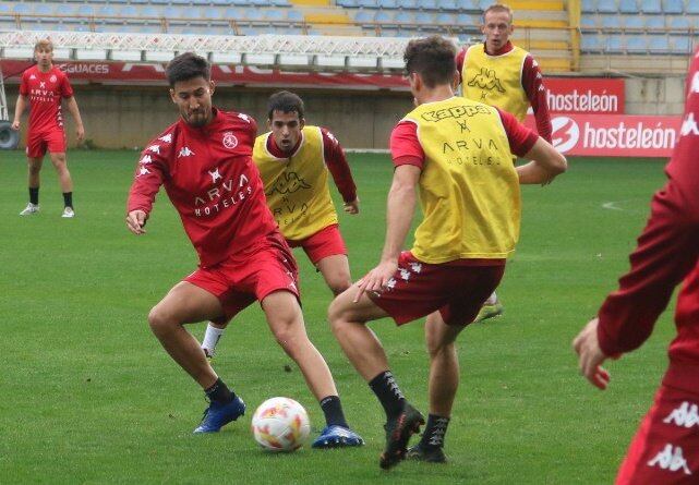 Trigueros, en un entrenamiento