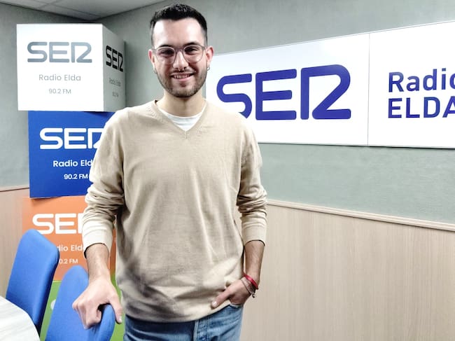 Marcos, en el Estudio de Radio Elda SER.