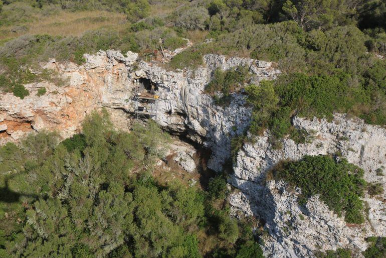 Cueva Biniadrís en la Isla de Menorca