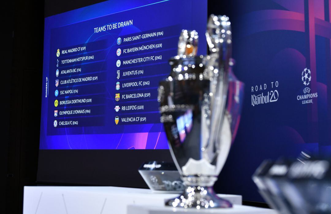 La UEFA celebra este viernes los sorteos de las fases finales de la Champions y de la Europa League.