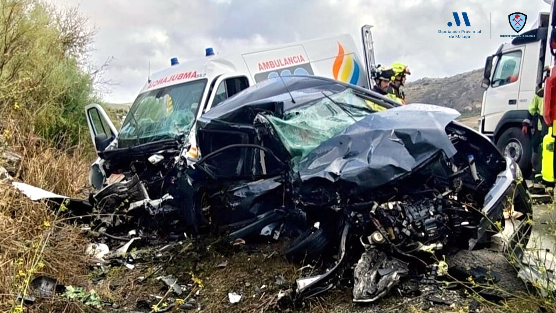 Estado de los vehículos accidentados en Cañete la Real