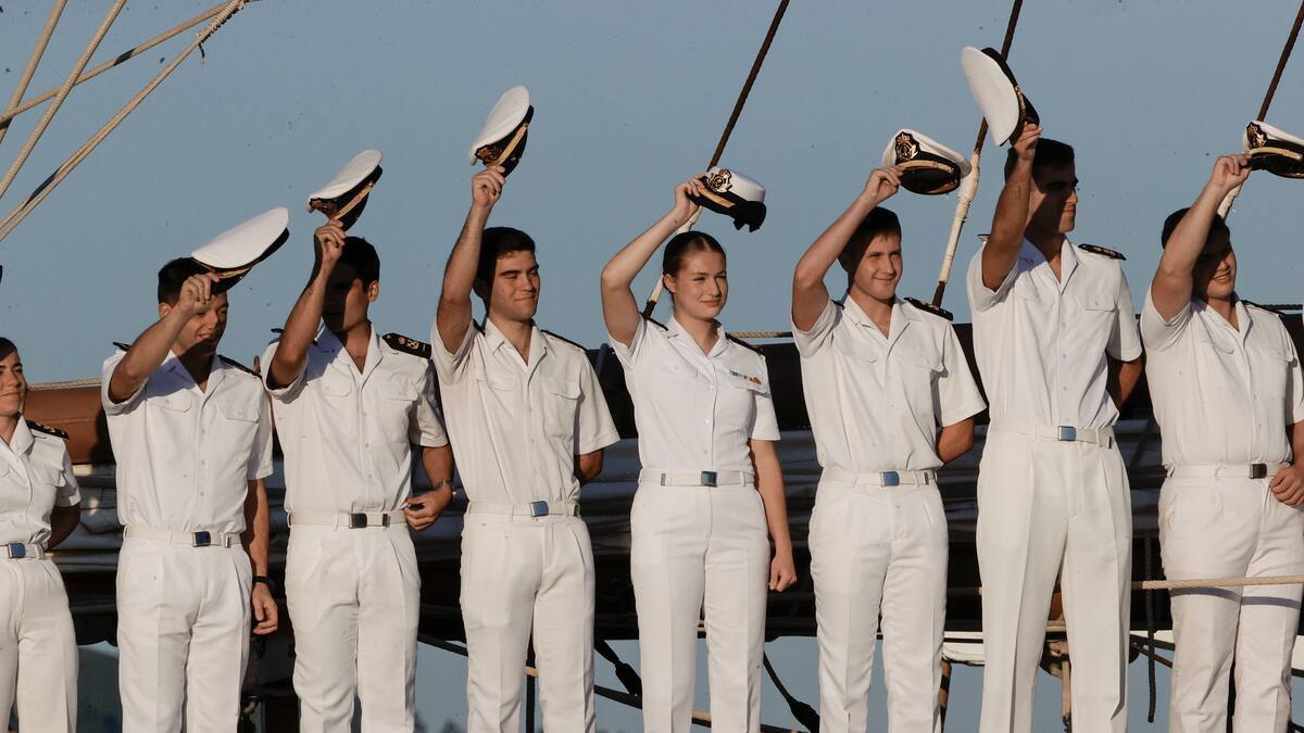 El Juan Sebastián Elcano ya está en Curuxeiras: "Es una maravilla atracar en Ferrol"