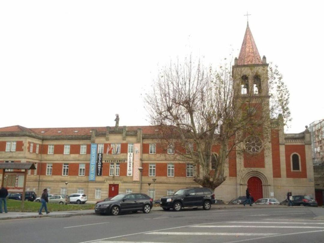 Imagen de archivo de la fachada principal del colegio Salesianos de Ourense