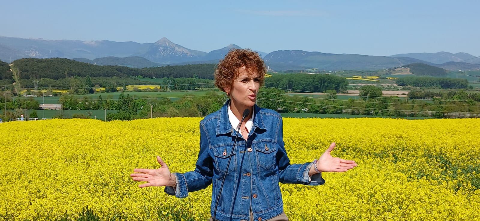 María Chivite, presidenta del gobierno de Navarra, en un acto sobre futuros proyectos de vivienda en terrenos de Orkoien.